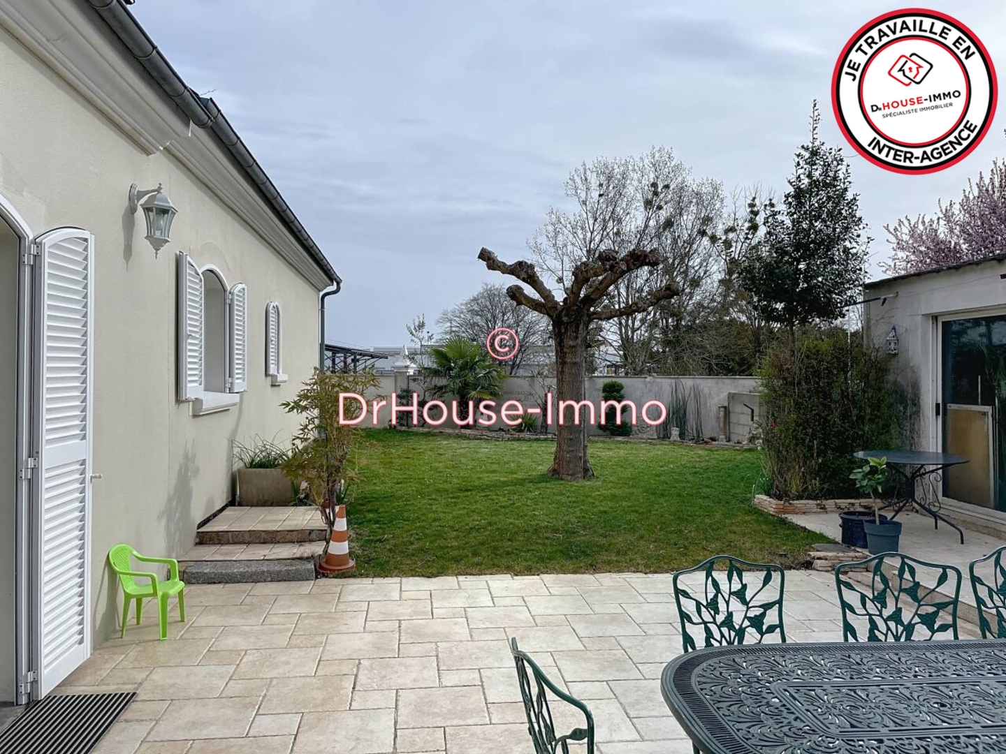 Photo 2 : Vente Maison 8 pièces Ormes 147 m²