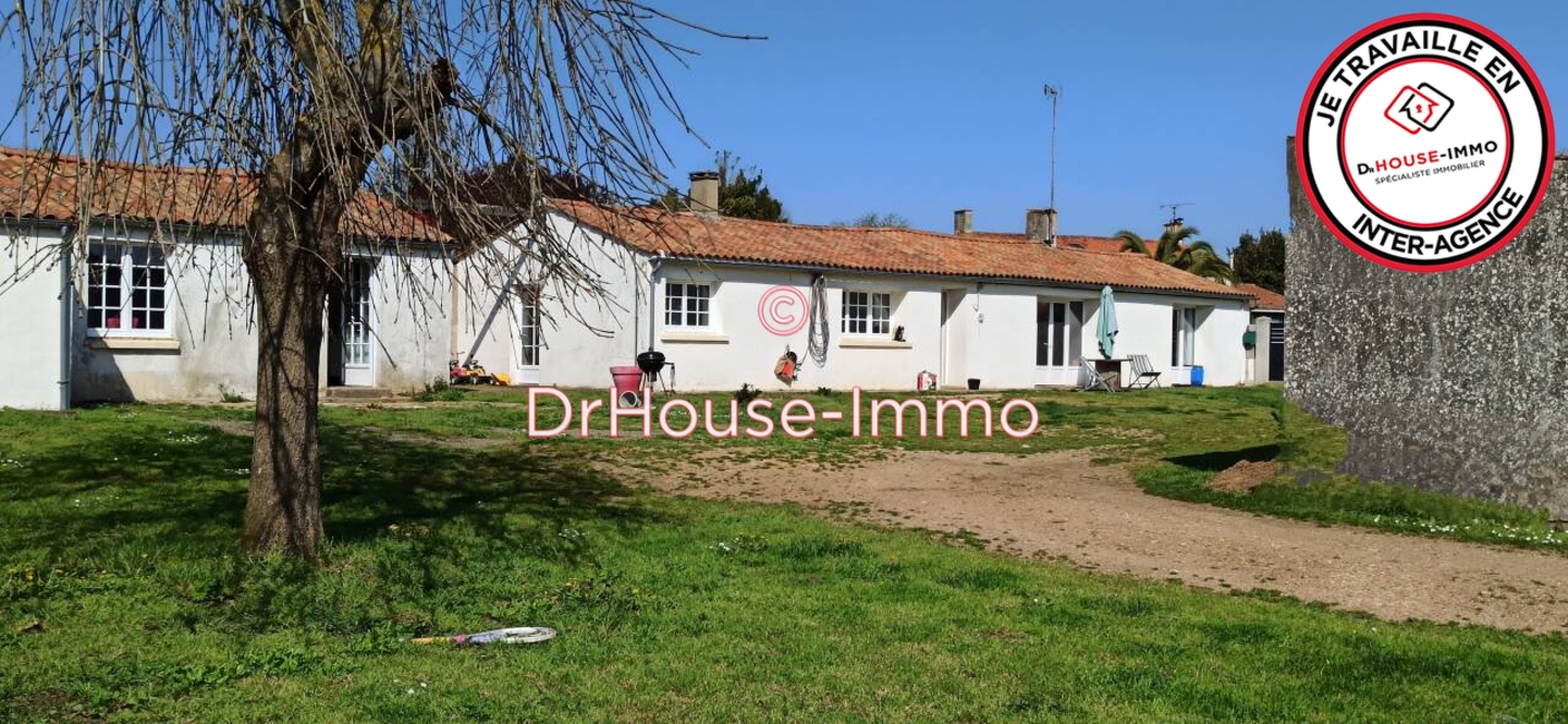 Photo 1 : Vente Maison 8 pièces Saint-Benoist-sur-Mer 180 m²
