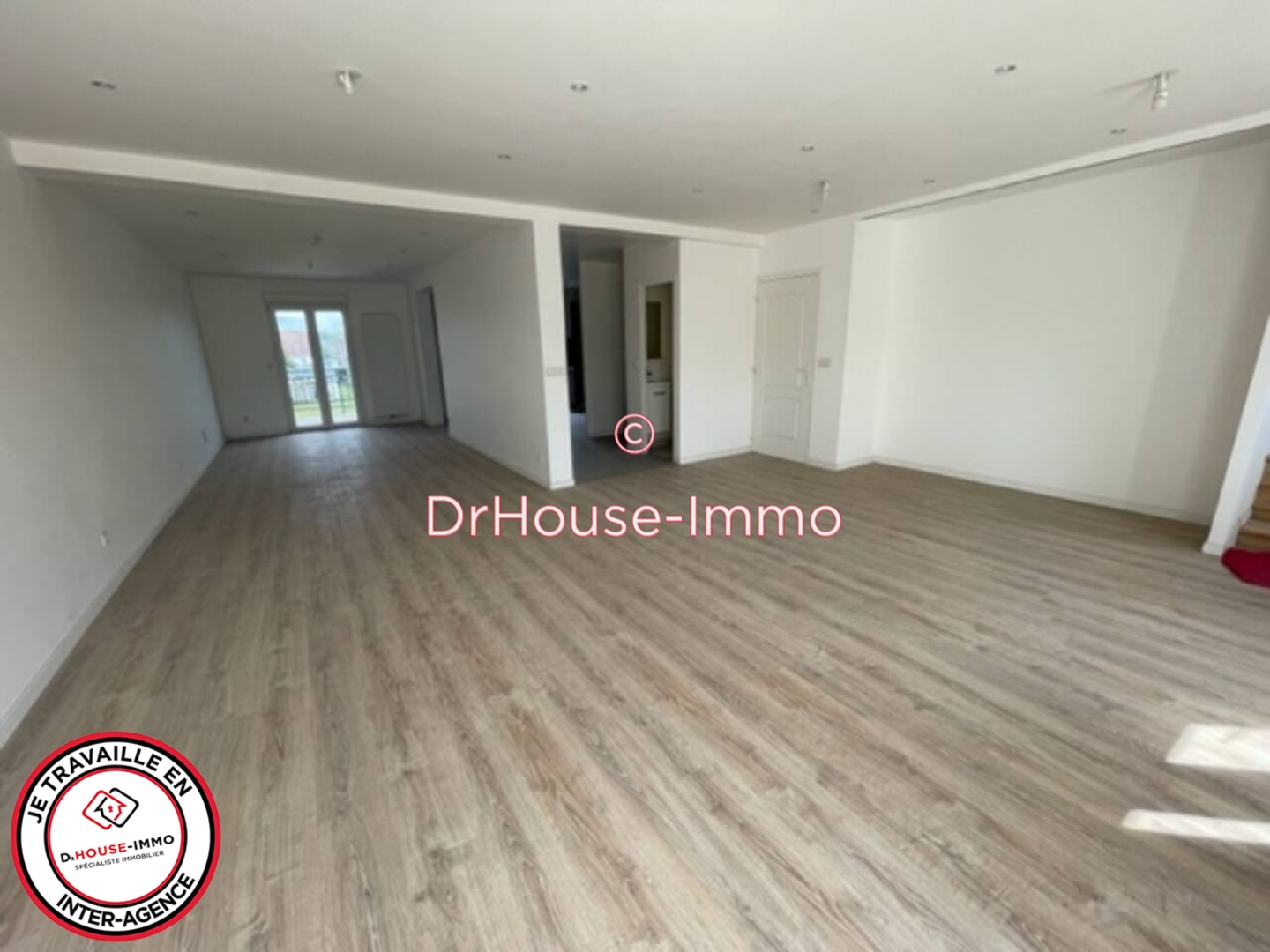 Photo 2 : Vente Maison 8 pièces Nemours 200 m²