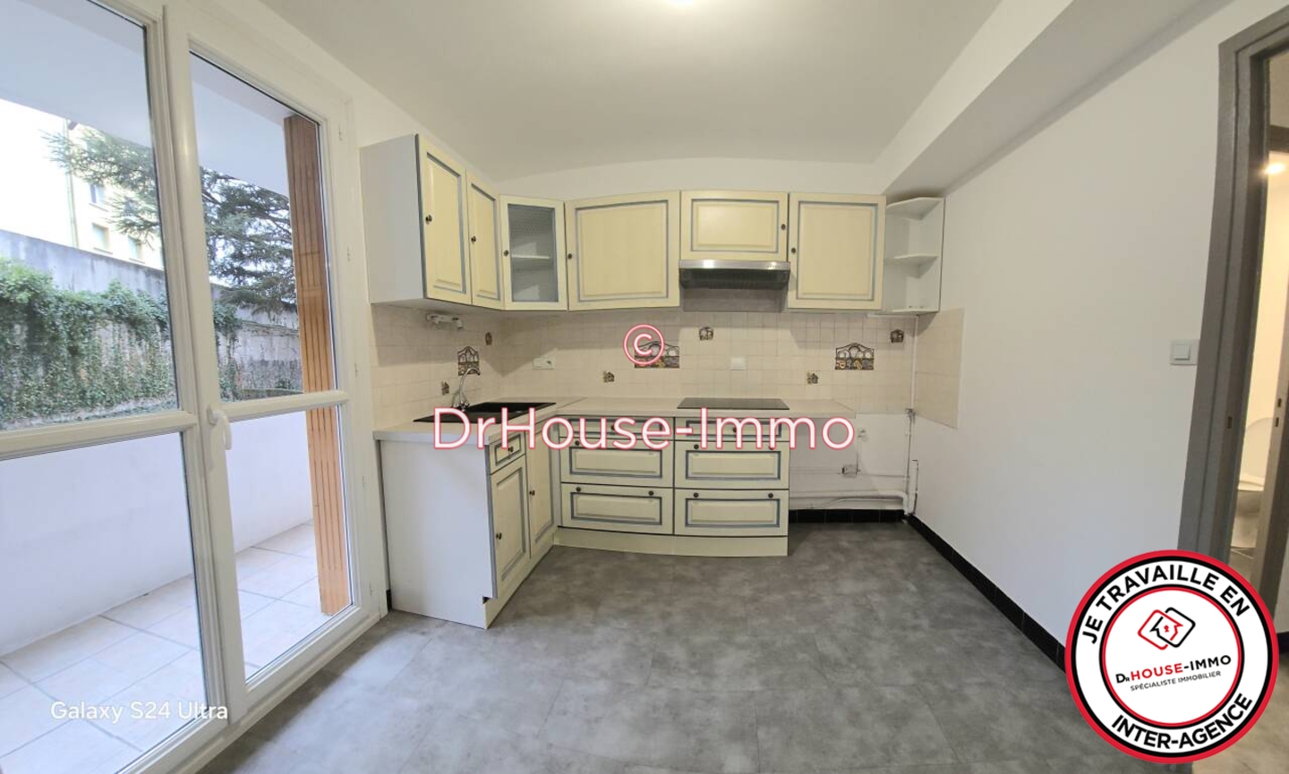 Photo 3 : Vente Appartement 2 pièces Saint-Étienne 50 m²