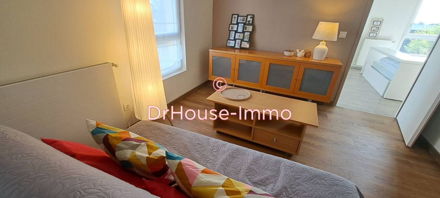 Appartement 2 pièces de 45 m² - Bègles (33130)