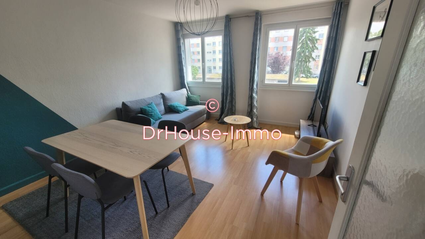 Appartement 1 pièce de 67 m² - Clermont-Ferrand (63000)