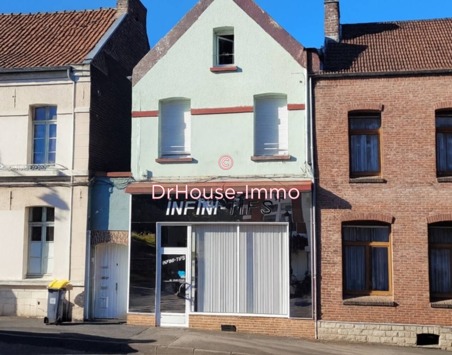 Commerce 2 pièces de 55 m² - Bruay-la-Buissière (62700)