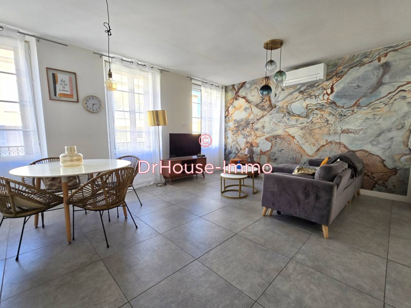 Appartement 2 pièces de 45 m² - Roquebrune-sur-Argens (83520)