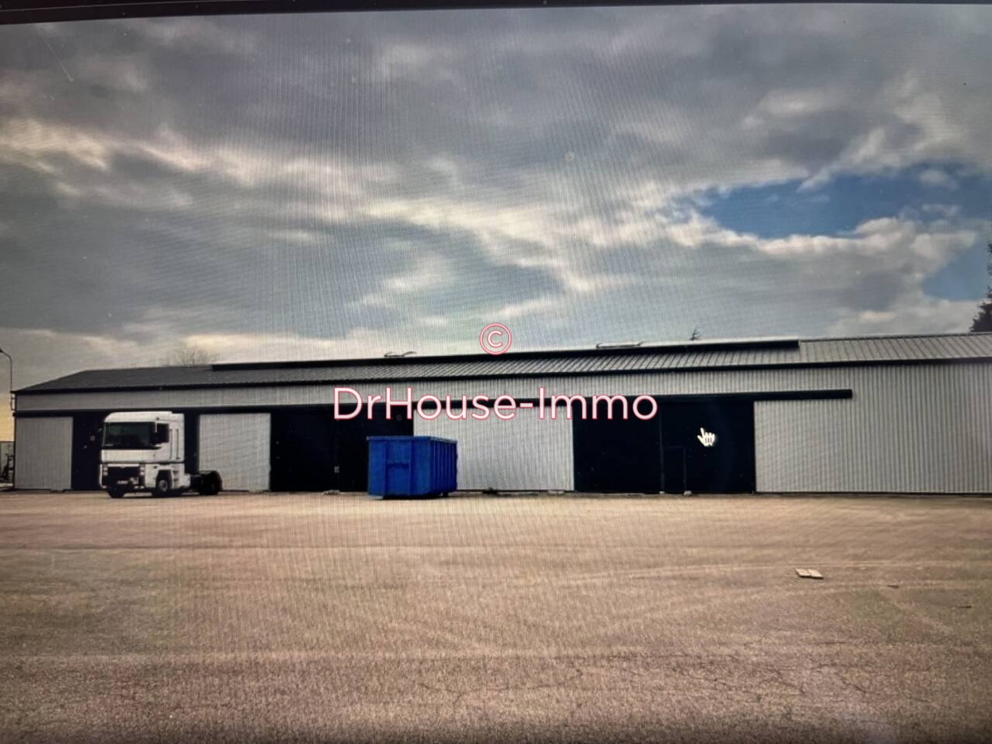 Bureau 2 pièces de 1 100 m² - Tancarville (76430)