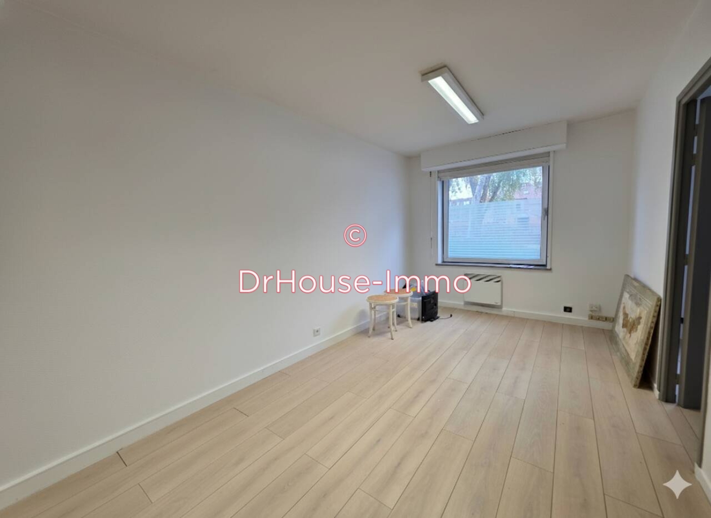 Bureau de 31 m² - Villeneuve-d'Ascq (59650)