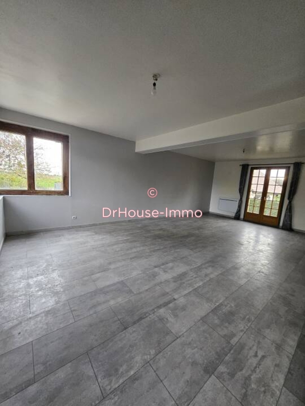 Maison 9 pièces de 140 m² - Andelys (27700)