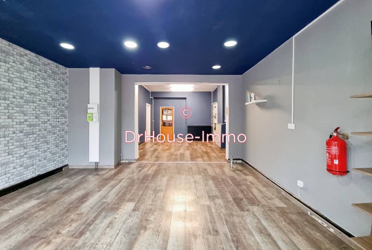 Commerce 3 pièces de 65 m² - Jeumont (59460)