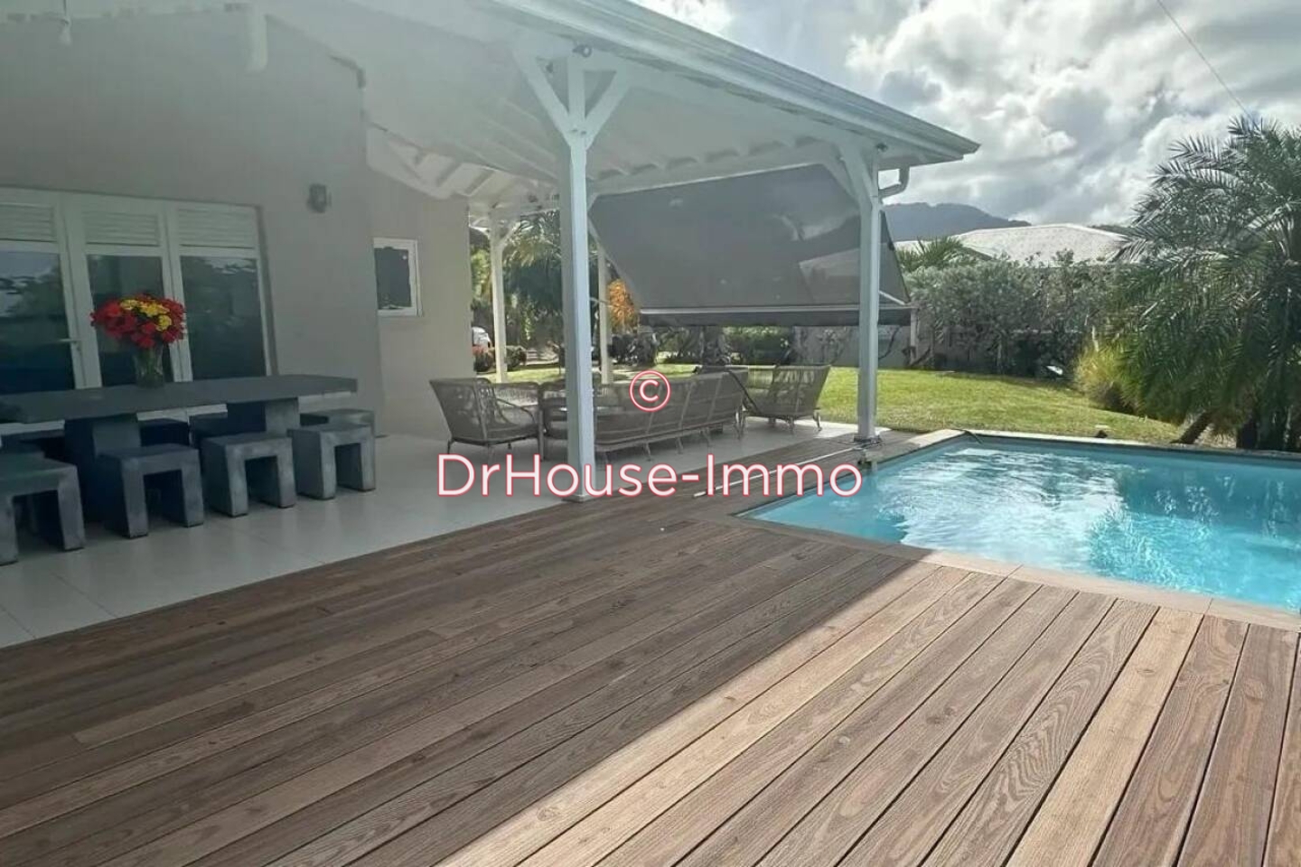 Maison 4 pièces de 105 m² - François (97240)