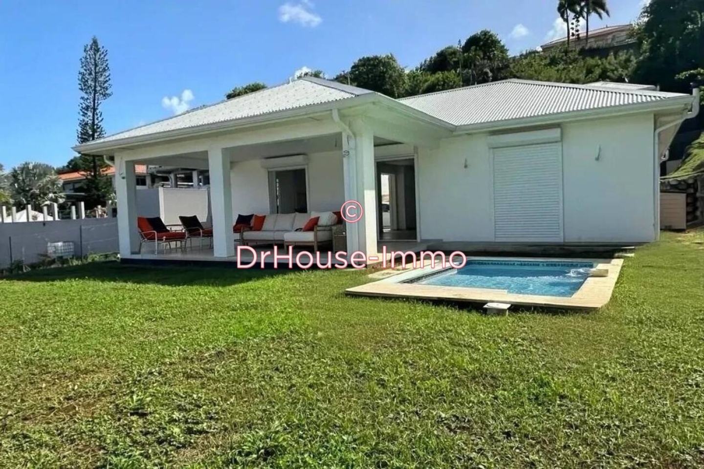 Maison 4 pièces de 98 m² - François (97240)