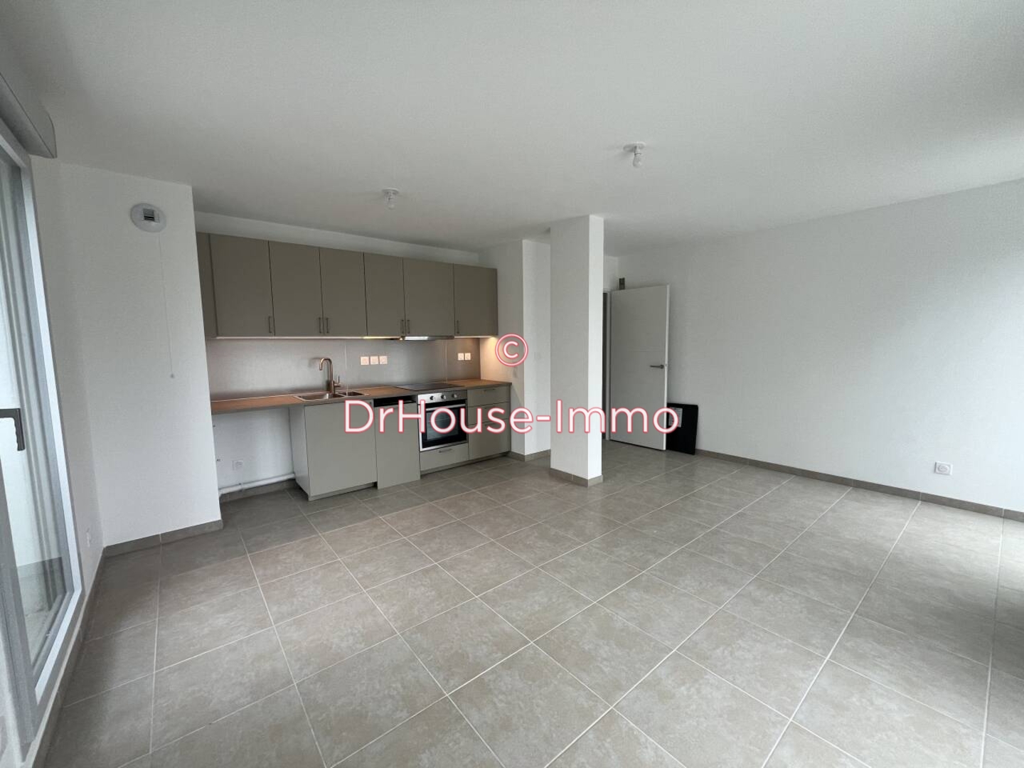 Appartement 3 pièces de 59 m² - Marseille (13010)