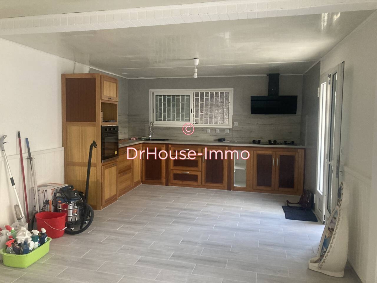 Maison 4 pièces de 90 m² - Saint-Joseph (97480)