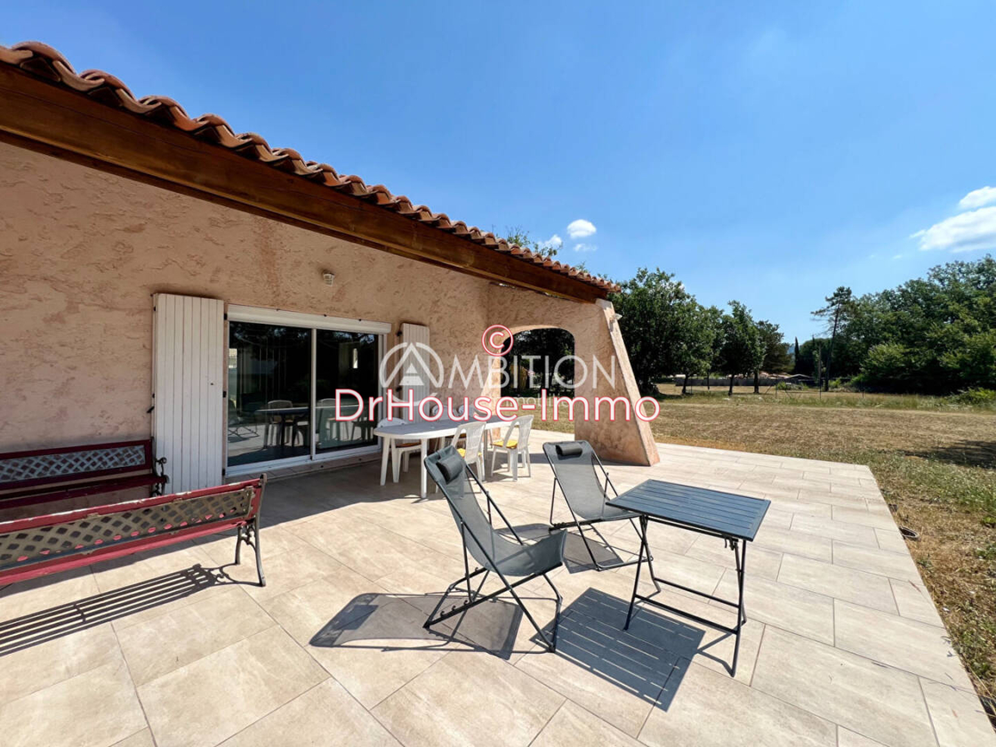 Maison 7 pièces de 150 m² - Callian (83440)