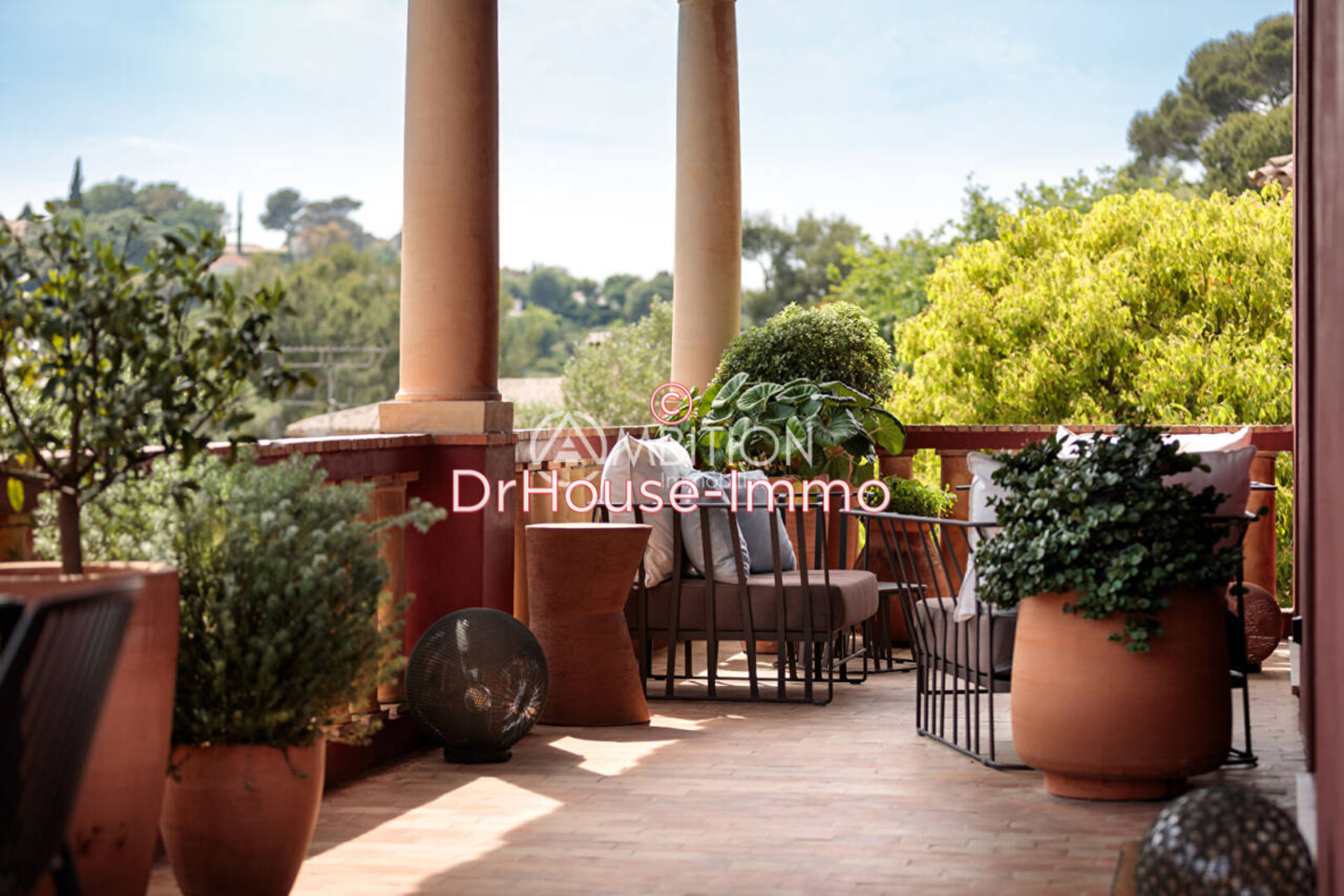 Maison 4 pièces de 178 m² - Biot (06410)