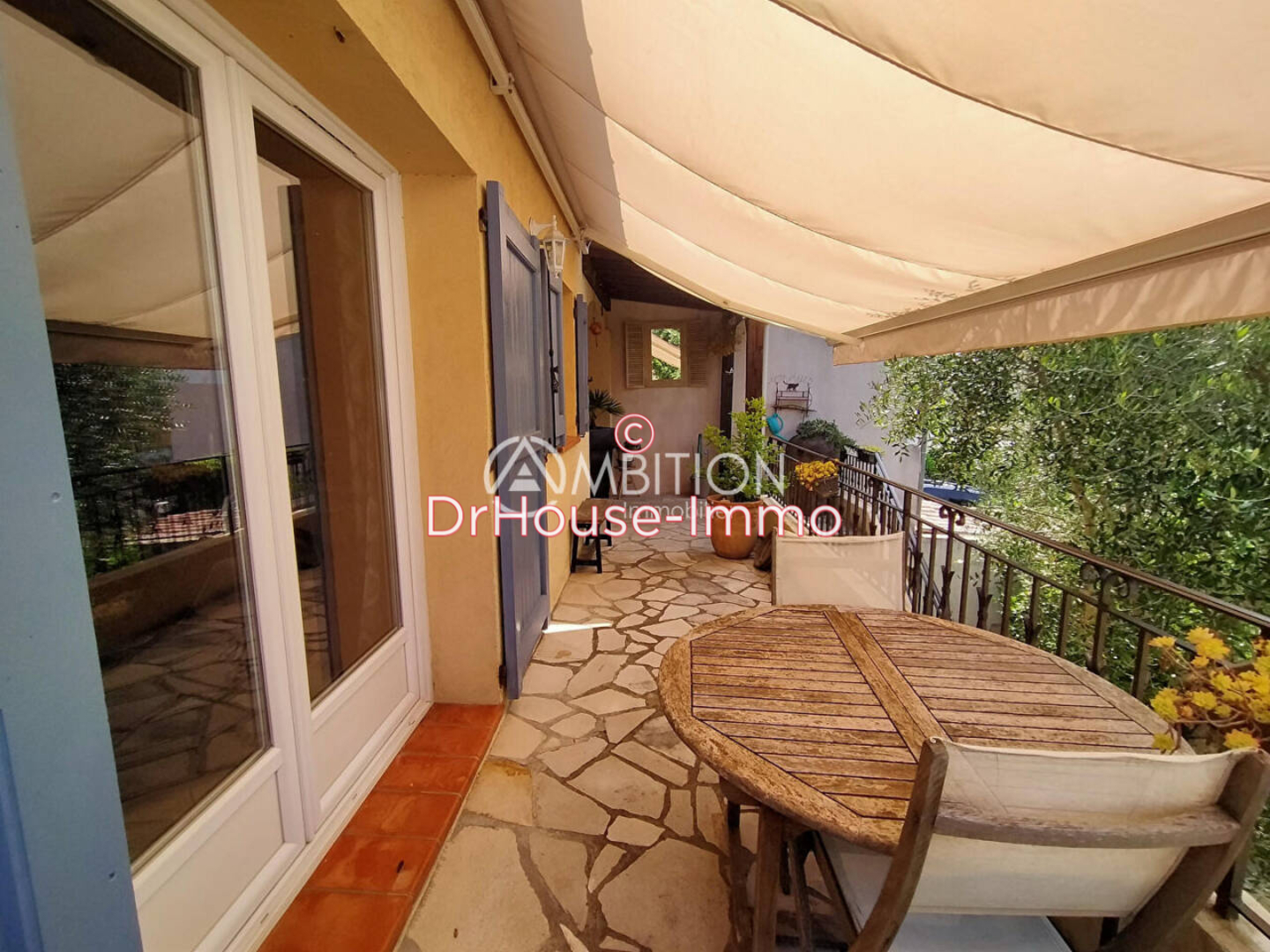 Maison 4 pièces de 110 m² - Peymeinade (06530)