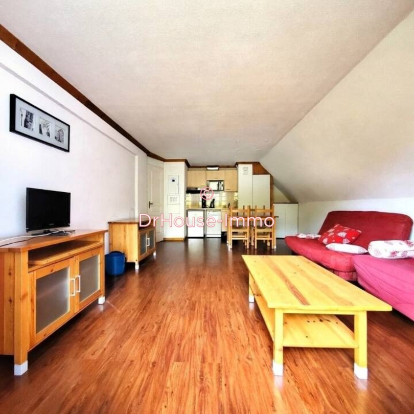 Appartement 2 pièces de 38 m² - Besse-et-Saint-Anastaise (63610)