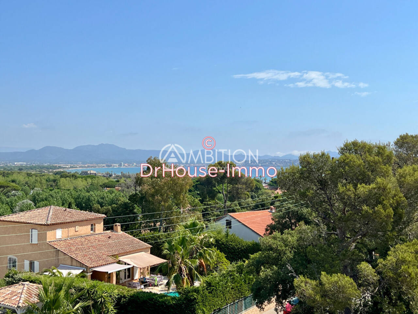 Appartement 2 pièces de 35 m² - Saint Aygulf (83370)