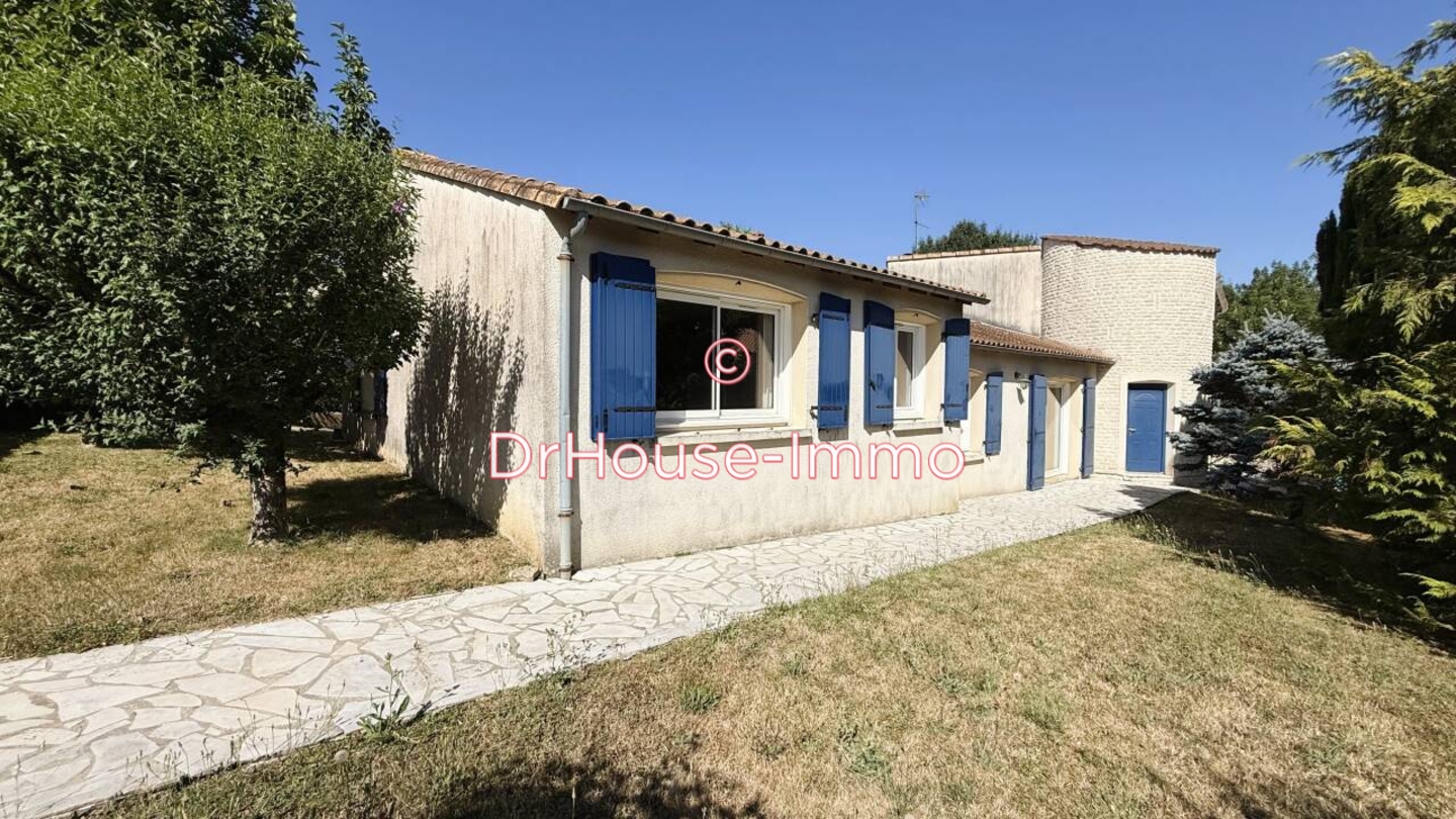 Maison 5 pièces de 137 m² - Niort (79000)