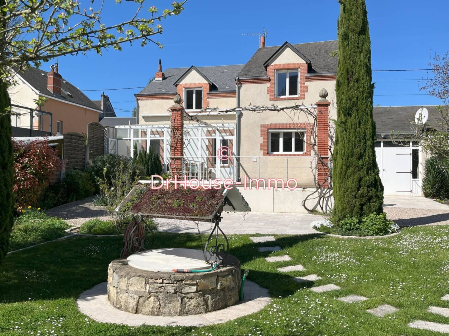 Maison 7 pièces de 183 m² - Châteauroux (36000)