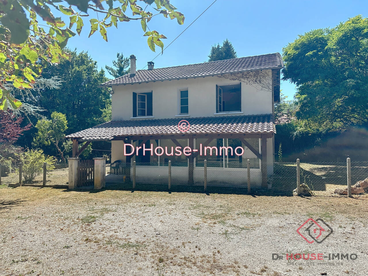 Maison 5 pièces de 105 m² - Milhac-d'Auberoche (24330)