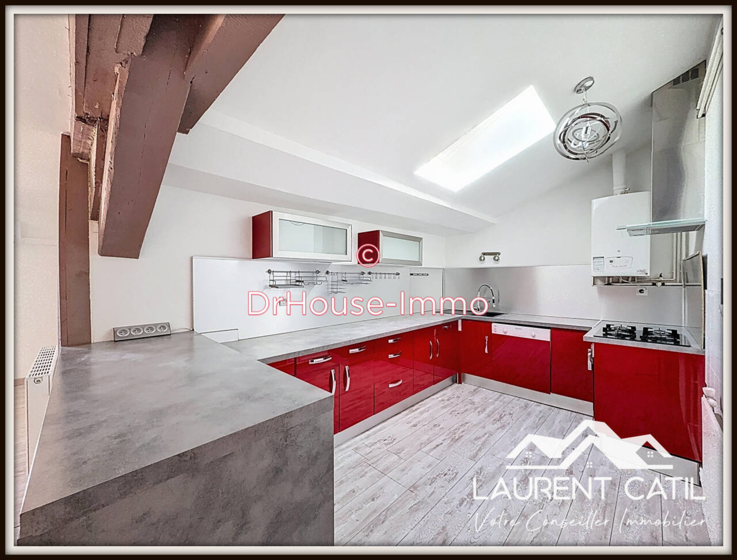 Appartement 2 pièces de 67 m² - Romans-sur-Isère (26100)