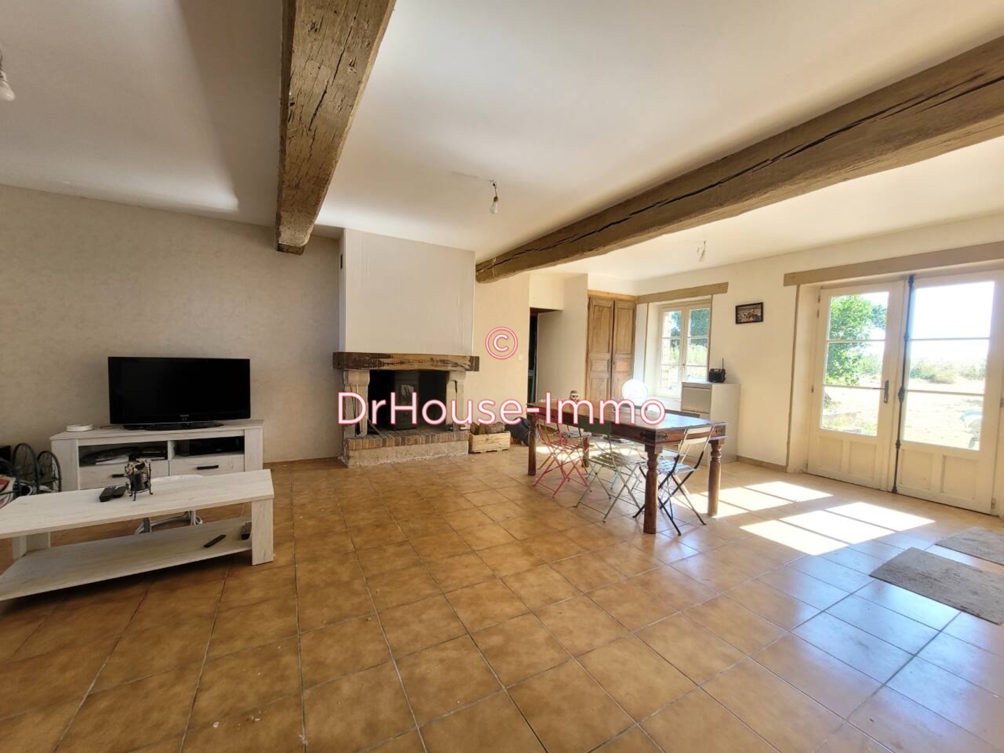 Maison 5 pièces de 155 m² - Saint-Hilaire-les-Andrésis (45320)