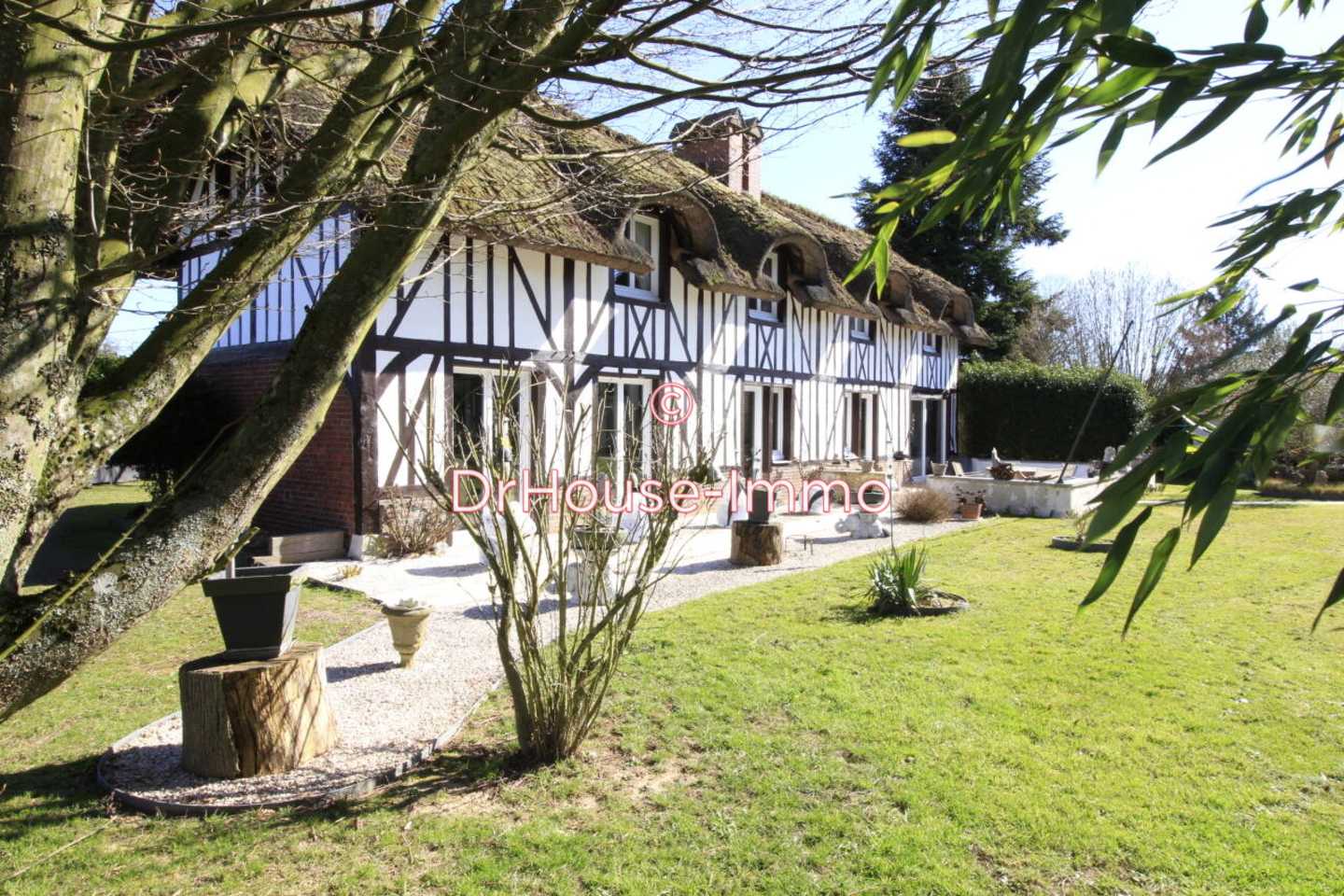 Maison 7 pièces de 170 m² - Grand Bourgtheroulde (27520)