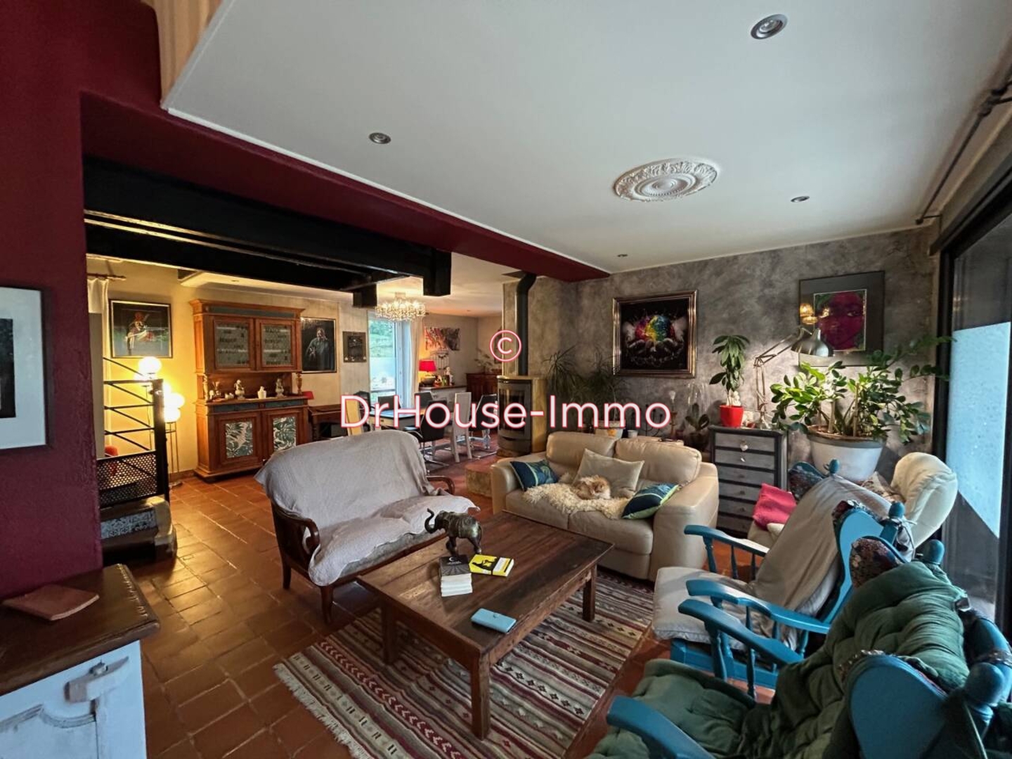 Maison 9 pièces de 232 m² - Luzech (46140)