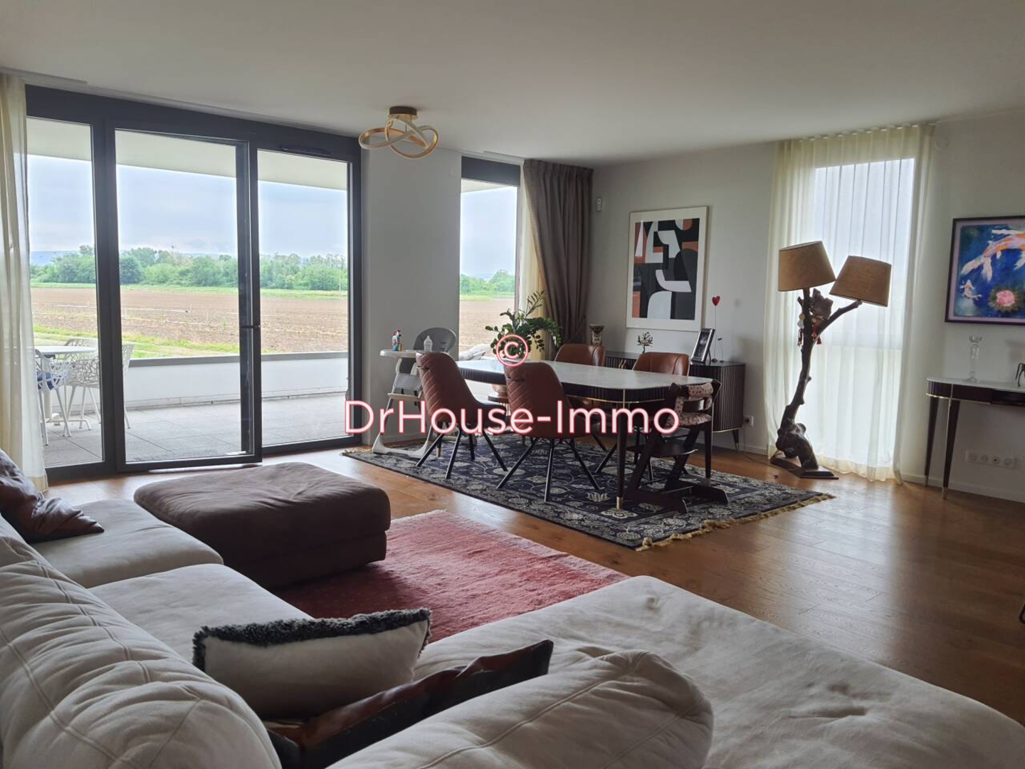 Appartement 5 pièces de 107 m² - Village-Neuf (68128)