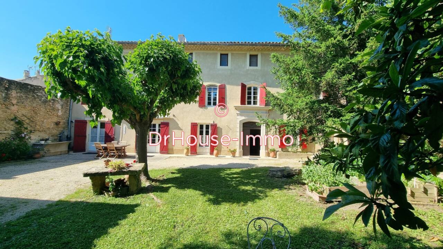 Maison 6 pièces de 155 m² - Camaret-sur-Aigues (84850)