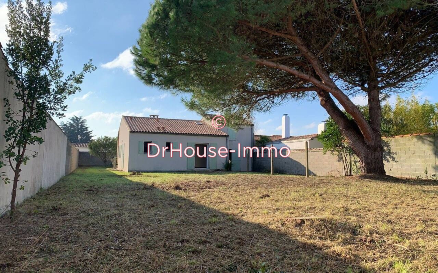 Maison 4 pièces de 100 m² - La Flotte (17630)