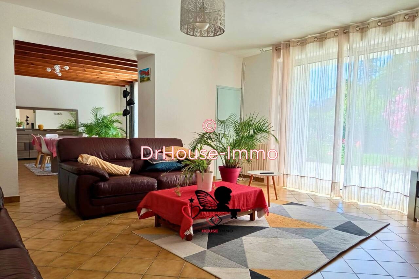 Maison 6 pièces de 196 m² - Nalliers (85370)