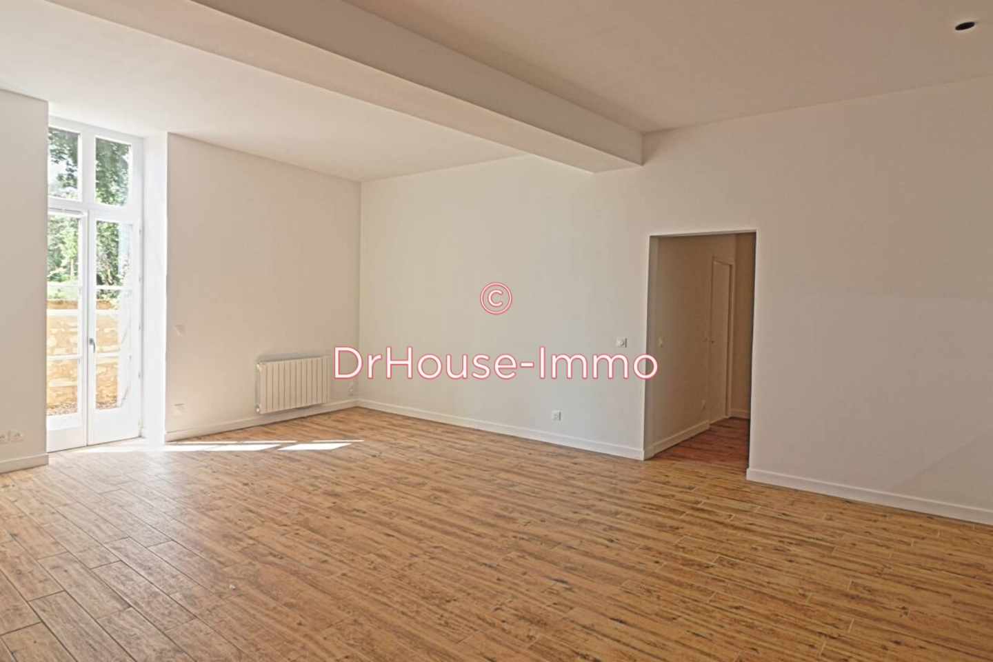 Appartement 3 pièces de 90 m² - Albigny-sur-Saône (69250)