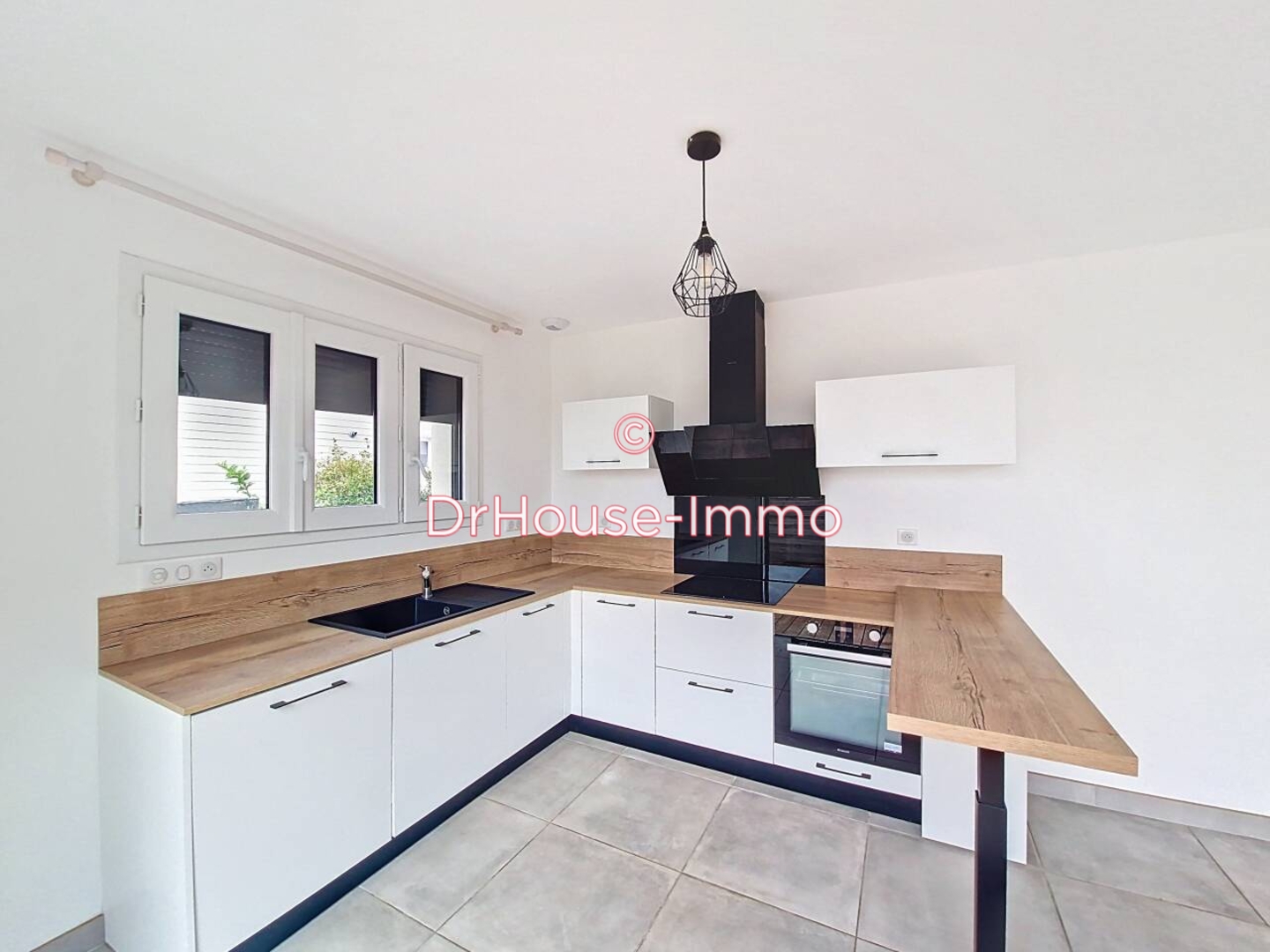 Maison 5 pièces de 107 m² - Chauray (79180)