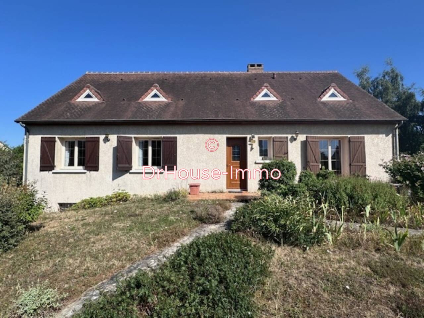 Maison 9 pièces de 182 m² - Sillé-le-Philippe (72460)