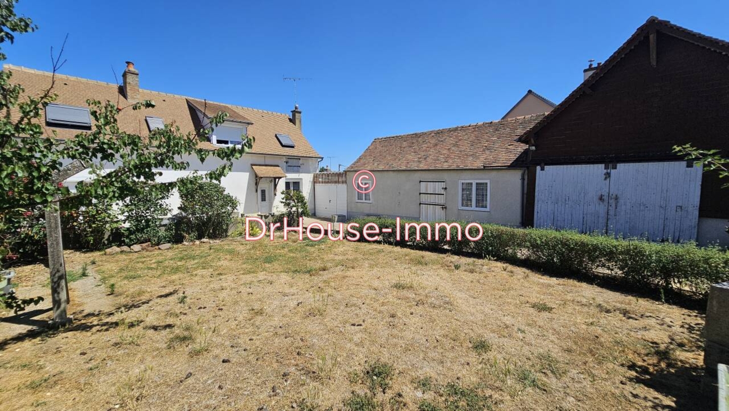 Maison 6 pièces de 111 m² - Parigné-l'Évêque (72250)