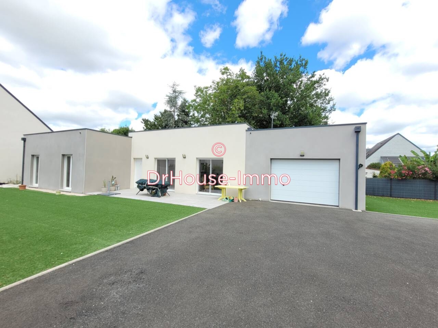 Maison 6 pièces de 120 m² - Sorigny (37250)