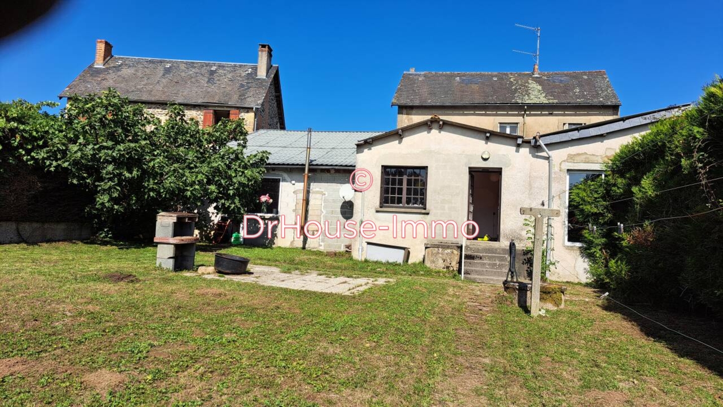 Maison 9 pièces de 100 m² - Payzac (24270)