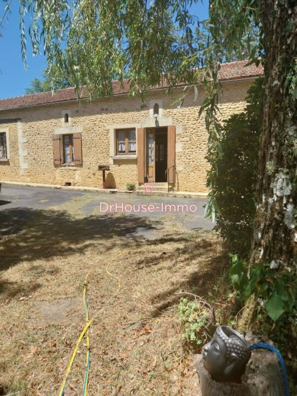 Maison 5 pièces de 352 m² - Veyrines-de-Vergt (24380)