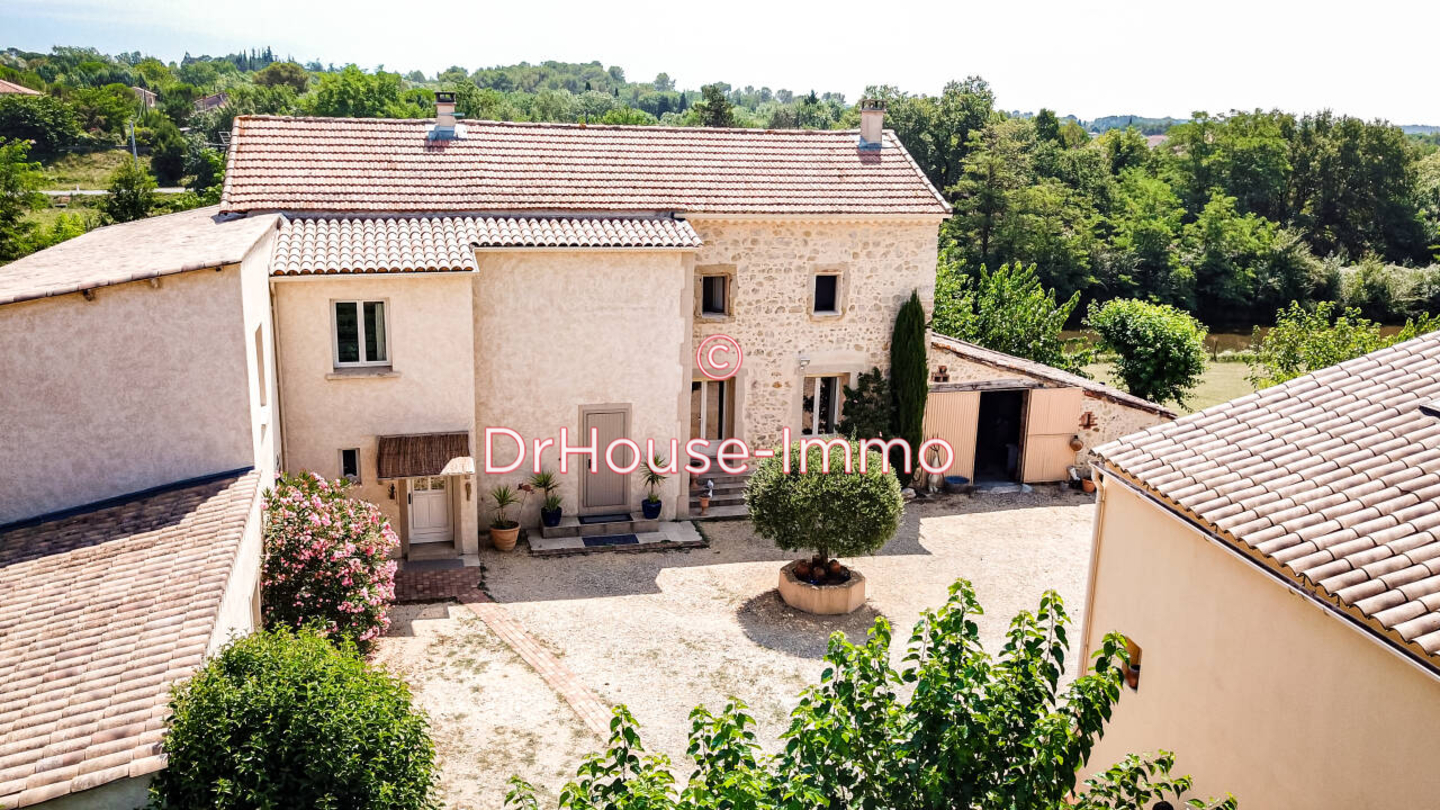 Maison 11 pièces de 290 m² - Alès (30100)