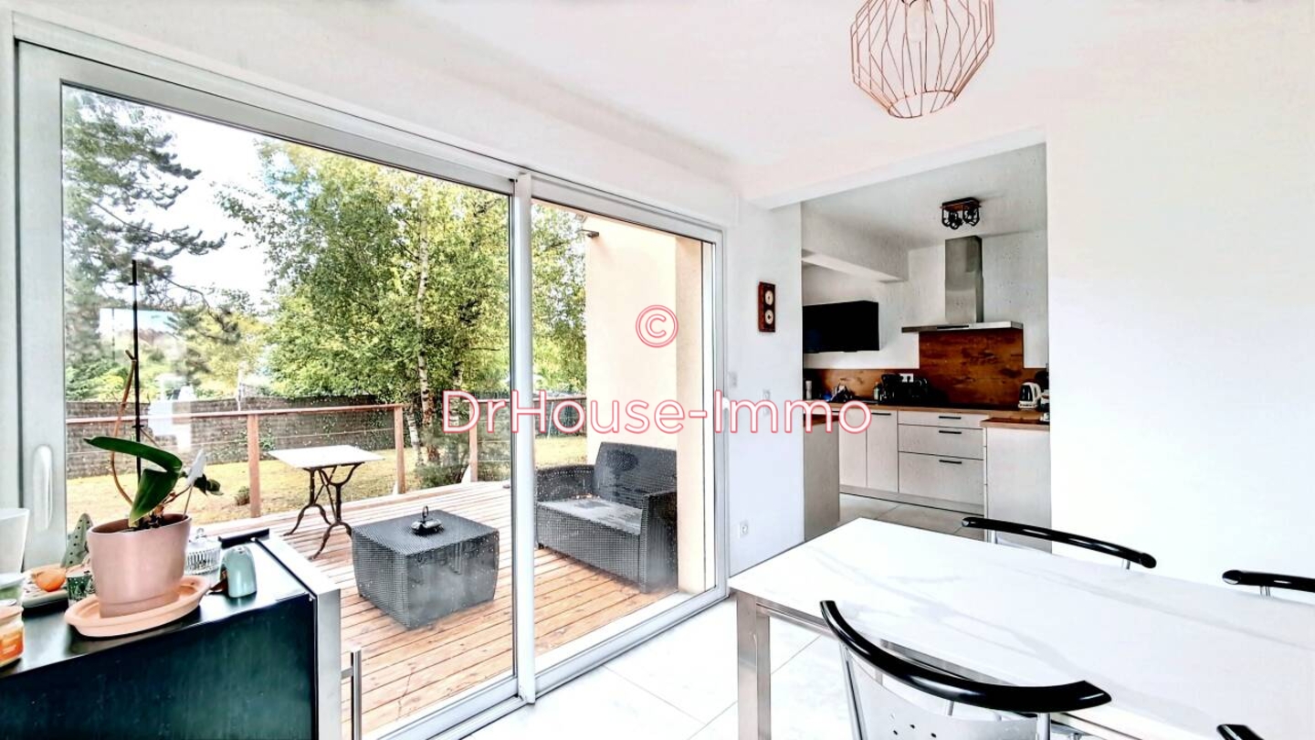 Maison 4 pièces de 86 m² - Saint-Ay (45130)