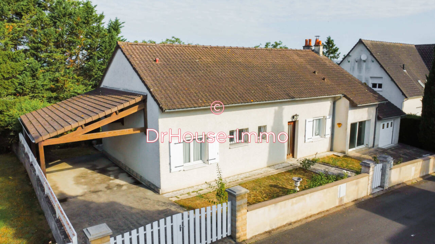 Maison 5 pièces de 147 m² - Châtellerault (86100)