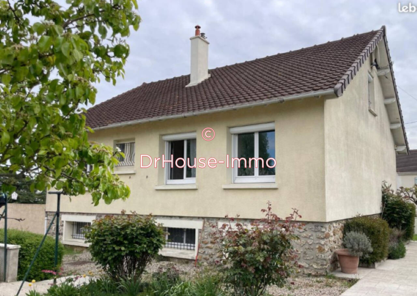 Maison 8 pièces de 125 m² - Faremoutiers (77580)