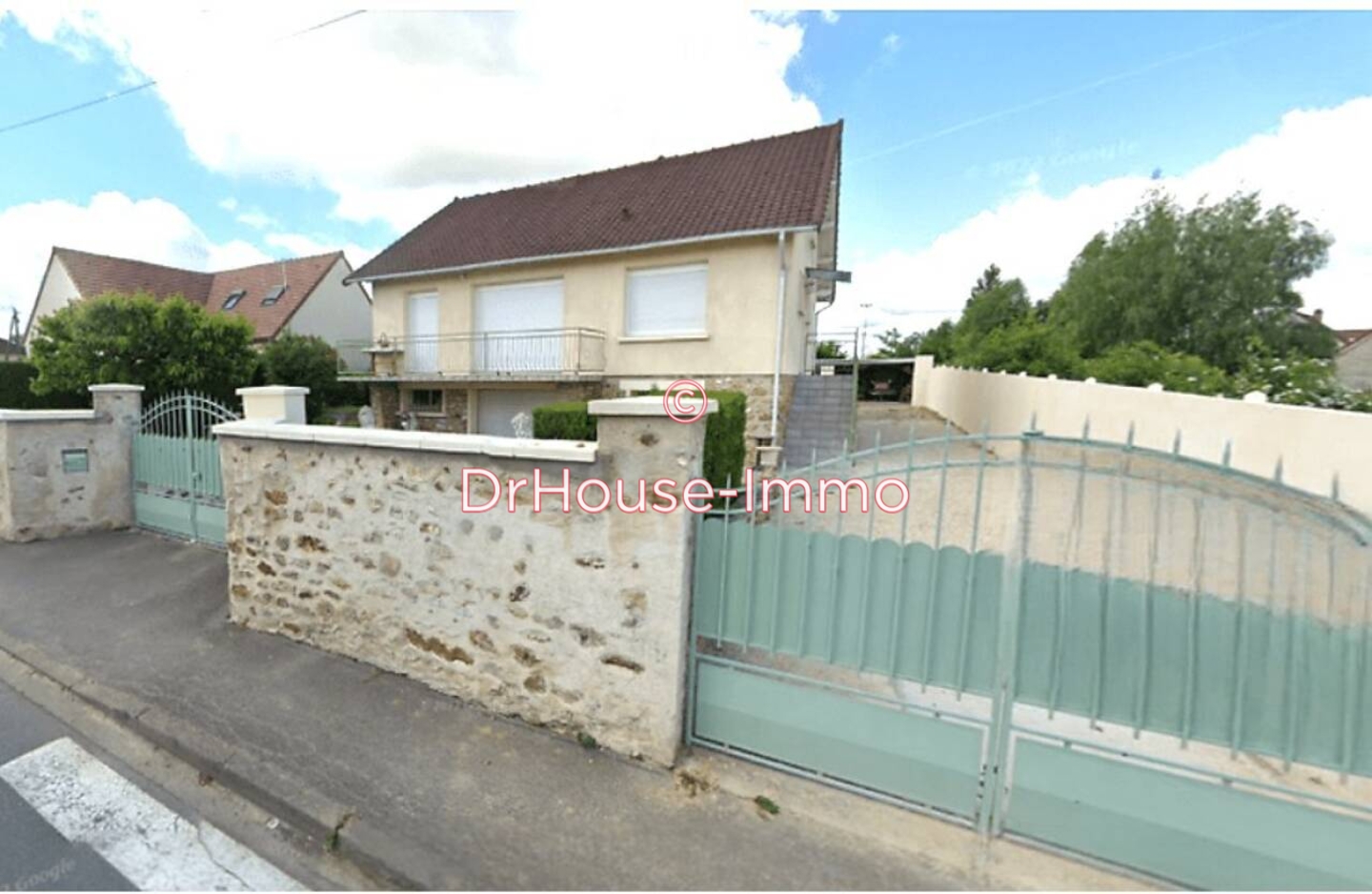 Maison 8 pièces de 125 m² - Faremoutiers (77580)
