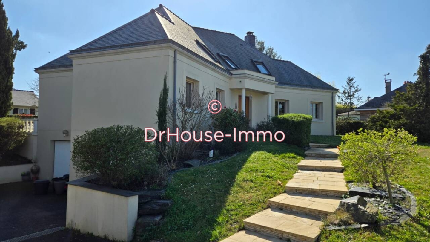 Maison 7 pièces de 192 m² - Rochefort-sur-Loire (49190)