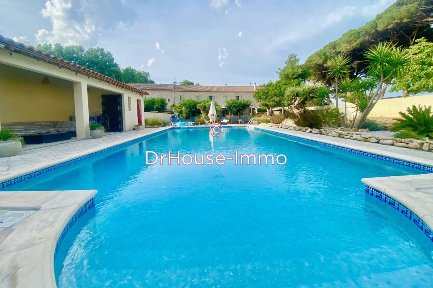 Maison 7 pièces de 300 m² - Vinassan (11110)