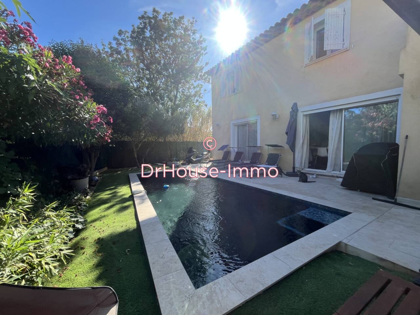 Maison 6 pièces de 207 m² - Toulon (83100)