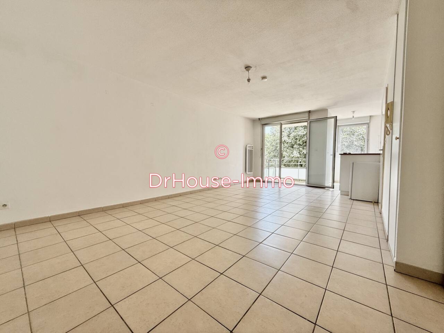 Appartement 2 pièces de 46 m² - Saint-Estève (66240)