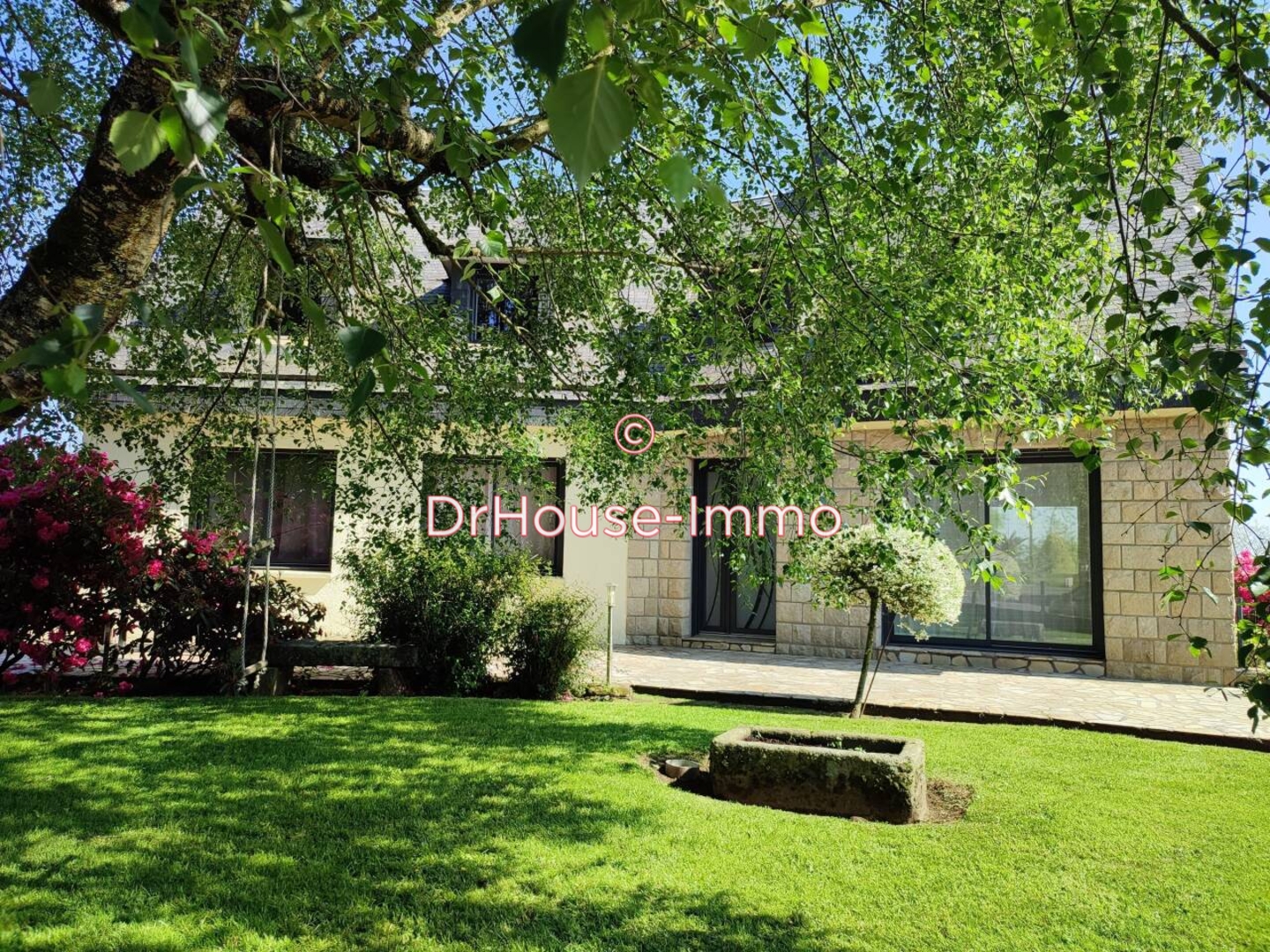 Maison 8 pièces de 180 m² - Chanu (61800)
