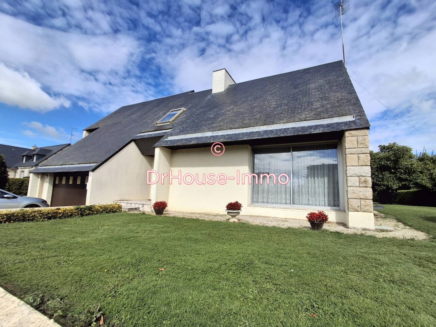 Maison 4 pièces de 150 m² - Saint-Hilaire-du-Harcouët (50600)